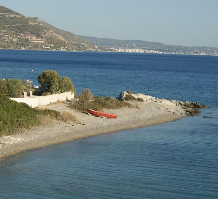 House By The Sea At Skaloma, Loutraki Βίλα Λίμνη Βουλιαγμάνης Εξωτερικό φωτογραφία