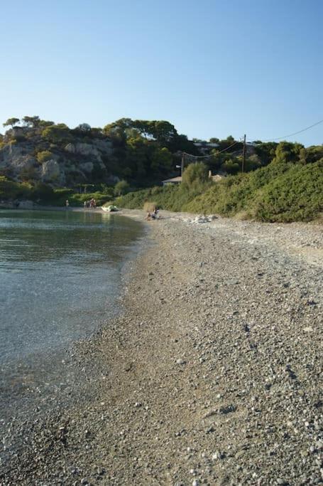 House By The Sea At Skaloma, Loutraki Βίλα Λίμνη Βουλιαγμάνης Εξωτερικό φωτογραφία